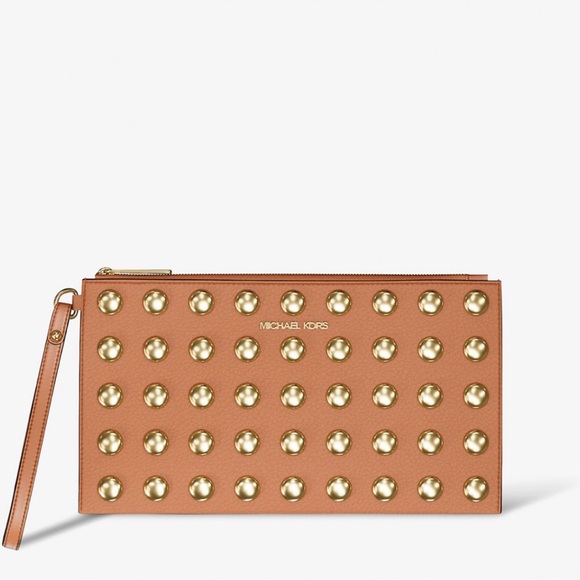 Michael Kors Studded Pebbled Leather Wristlet – Luggage Brown (NWOT) 🤎 - Picture 1 of 3